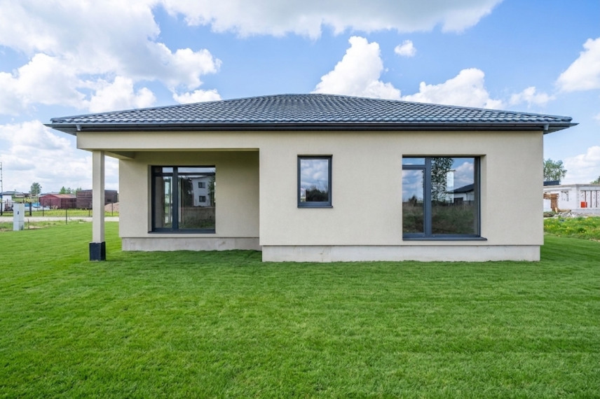 Parduodamas namas Nemenčinės g., Ažulaukės k., Vilniaus r. sav., 108.15 m2 ploto, 1 aukštai 2