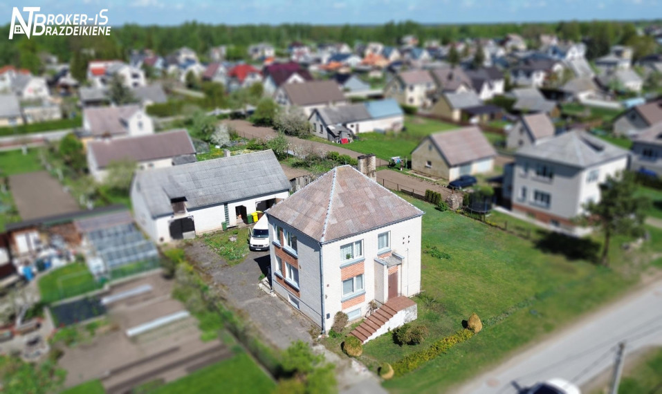 Parduodamas namas Šiltnamių g., Ginkūnų k., Šiaulių r. sav., 168.71 m² ploto 4 kambariai 3