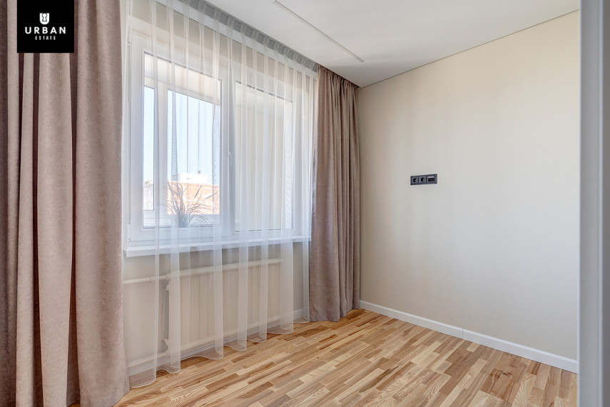 Parduodamas butas Apolinaro Juozo Povilaičio g., Karoliniškėse, Vilniuje, 70.4 kv.m ploto, 4 kambariai 26