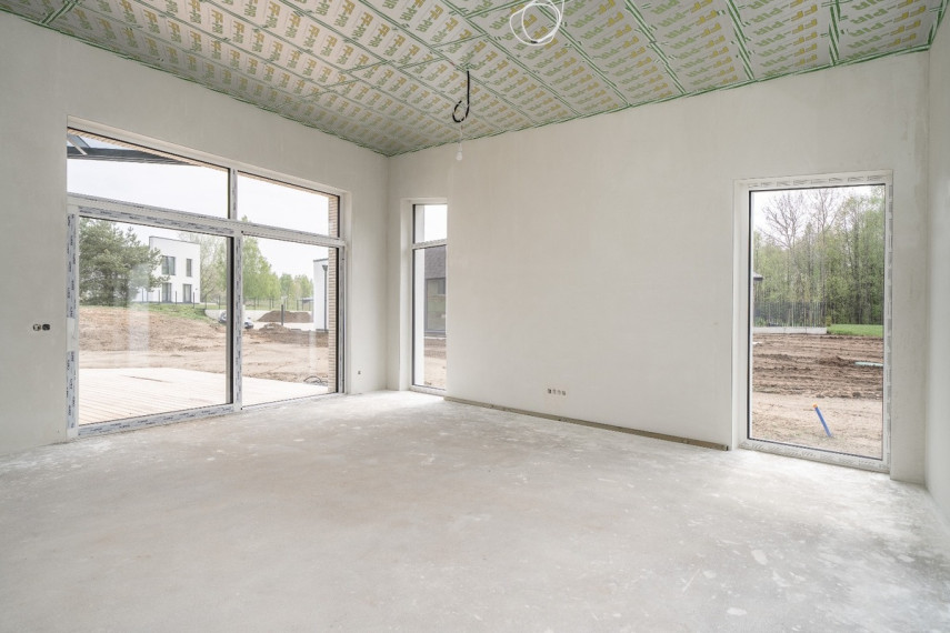 Parduodamas namas Vaivorų g., Vilniaus m., Vilniaus m. sav., 176 m2 ploto, 1 aukštai 9