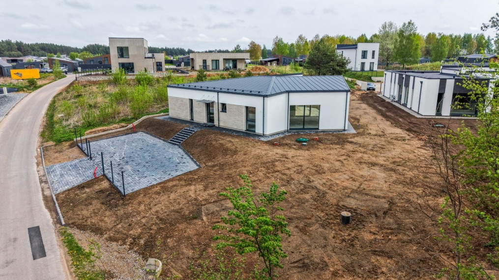 Parduodamas namas Vaivorų g., Vilniaus m., Vilniaus m. sav., 176 m2 ploto, 1 aukštai 19