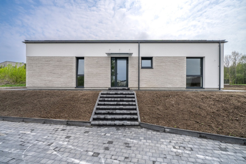 Parduodamas namas Vaivorų g., Vilniaus m., Vilniaus m. sav., 176 m2 ploto, 1 aukštai 23
