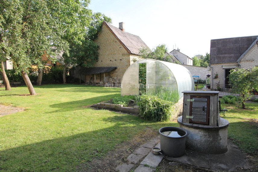 Parduodamas namas Pievų g., Kelmės m., Kelmės r. sav., 138.7 m2 ploto, 1 aukštai 4