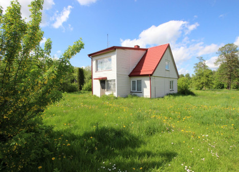 Parduodamas namas Jovarų g., Patašinės k., Šakių r. sav., 111.89 m² ploto 6 kambariai