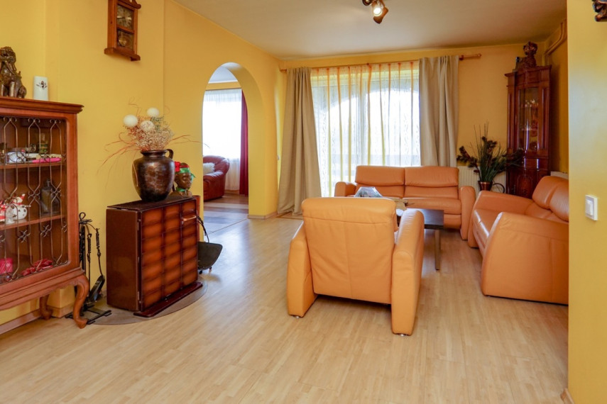 Parduodamas namas Panevėžio r. sav., Šilagalio k., Beržų, 360.3 m2 ploto, 2 aukštai 4
