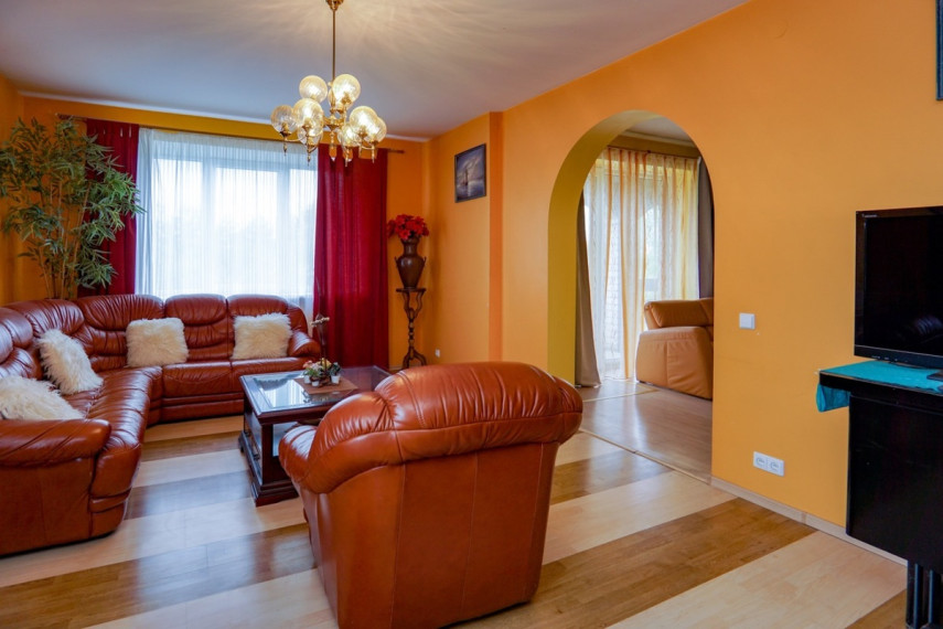 Parduodamas namas Panevėžio r. sav., Šilagalio k., Beržų, 360.3 m2 ploto, 2 aukštai 16