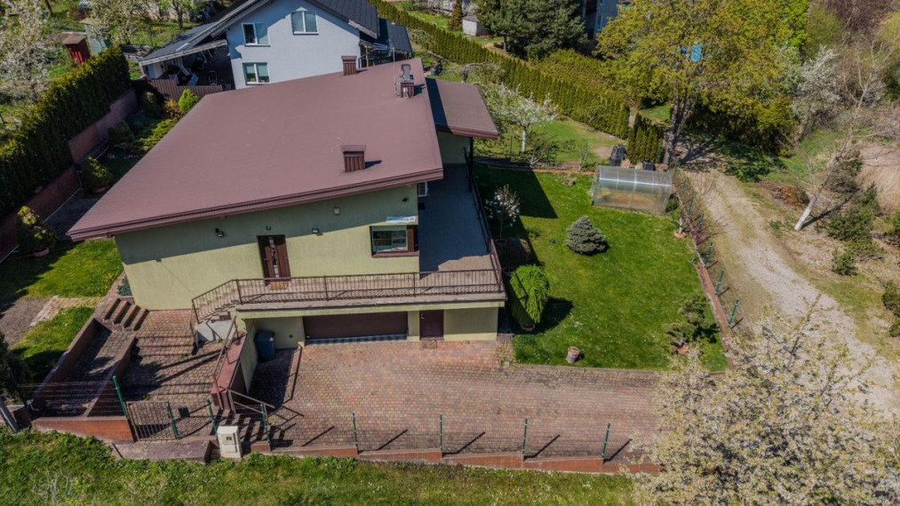 Parduodamas namas Miškininkų g., Šatijų k., Kauno r. sav., 242 m2 ploto, 2 aukštai 4