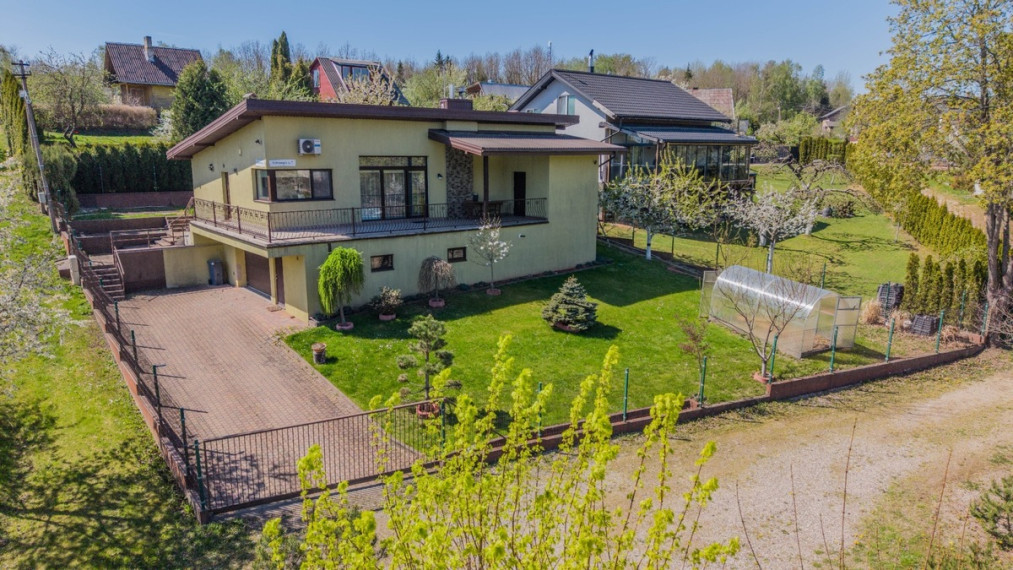 Parduodamas namas Miškininkų g., Šatijų k., Kauno r. sav., 242 m2 ploto, 2 aukštai 13