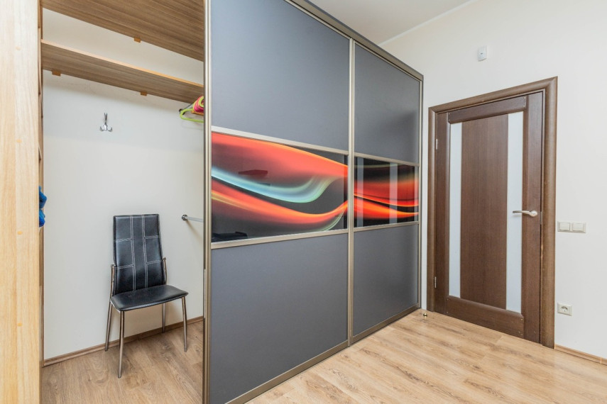 Parduodamas namas Miškininkų g., Šatijų k., Kauno r. sav., 242 m2 ploto, 2 aukštai 35