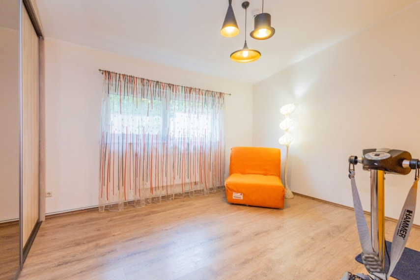 Parduodamas namas Miškininkų g., Šatijų k., Kauno r. sav., 242 m2 ploto, 2 aukštai 36