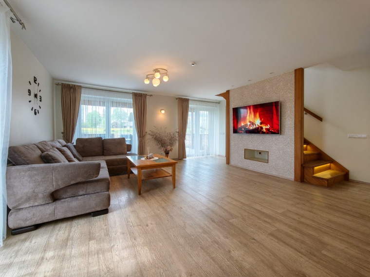 Parduodamas namas Pailgočio g., Keberkščių k., Šilalės r. sav., 209.68 m2 ploto, 2 aukštai 2