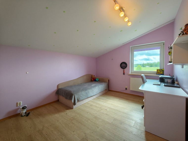 Parduodamas namas Pailgočio g., Keberkščių k., Šilalės r. sav., 209.68 m2 ploto, 2 aukštai 10