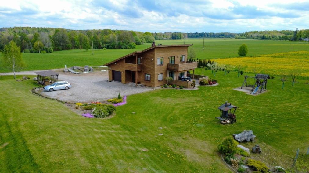 Parduodamas namas Pailgočio g., Keberkščių k., Šilalės r. sav., 209.68 m2 ploto, 2 aukštai 25