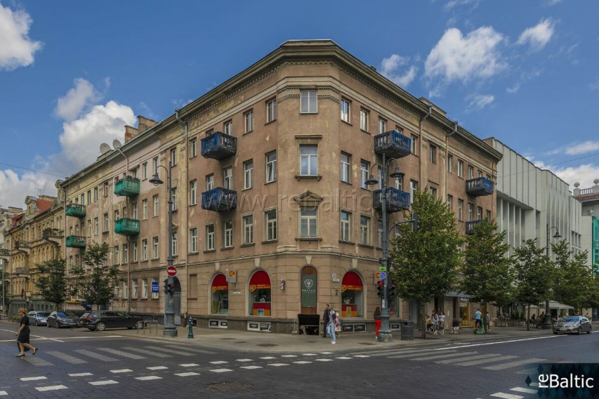 Nuomojamas butas Gedimino pr., Vilniaus m., Vilniaus m. sav., 67.36 m2 ploto, 2 kambariai 20