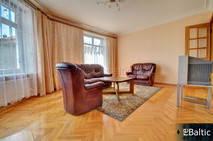 Nuomojamas butas A. Goštauto g., Vilniaus m., Vilniaus m. sav., 106 m2 ploto, 4 kambariai 6