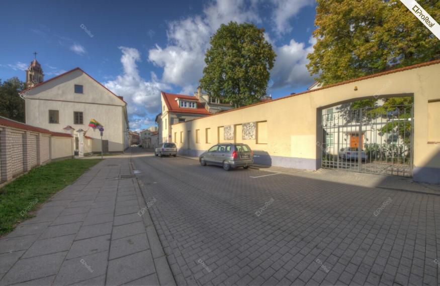 Nuomojamas butas Bokšto g., Vilniaus m., Vilniaus m. sav., 20 m2 ploto, 1 kambariai 9