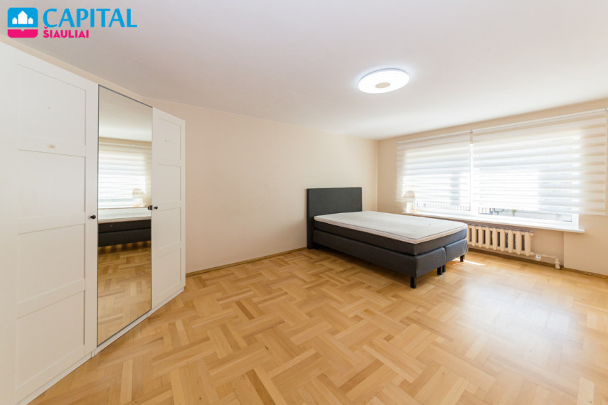 Parduodamas namas Vilkaviškio g., Šiaulių m., Šiaulių m. sav., 570.74 m2 ploto, 1 aukštai 9