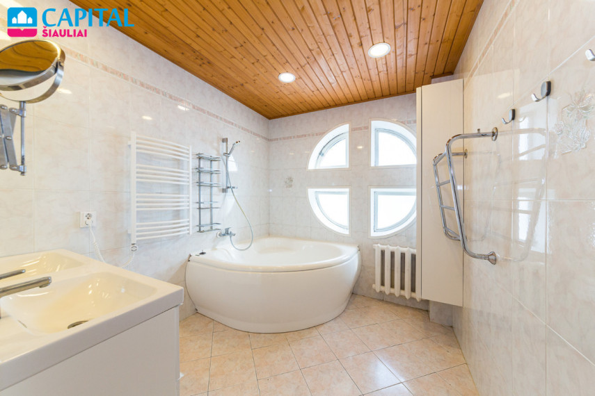 Parduodamas namas Vilkaviškio g., Šiaulių m., Šiaulių m. sav., 570.74 m2 ploto, 1 aukštai 14