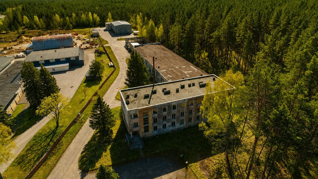 Parduodamos kitos paskirties patalpos Geležinkelio g., Varėnos m., Varėnos r. sav., 1372 m2 ploto 3