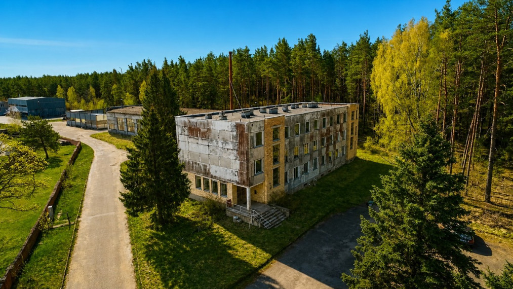 Parduodamos kitos paskirties patalpos Geležinkelio g., Varėnos m., Varėnos r. sav., 1372 m2 ploto 4