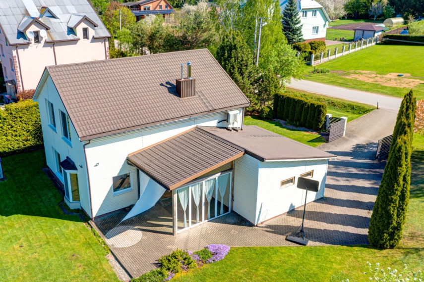 Parduodamas namas A. Mickevičiaus g., Nemėžio mstl., Vilniaus r. sav., 190 m2 ploto, 2 aukštai 32