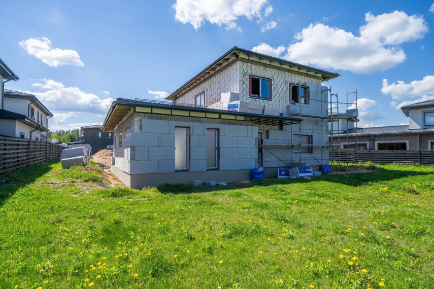 Parduodamas namas Raudonikių g., Didžiosios Riešės mstl., Vilniaus r. sav., 213 m2 ploto, 2 aukštai 7