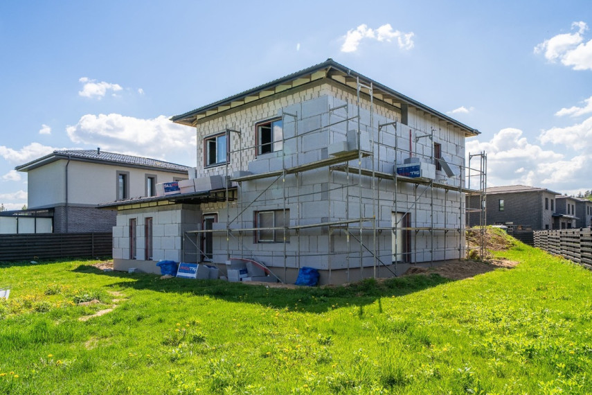 Parduodamas namas Raudonikių g., Didžiosios Riešės mstl., Vilniaus r. sav., 213 m2 ploto, 2 aukštai 9