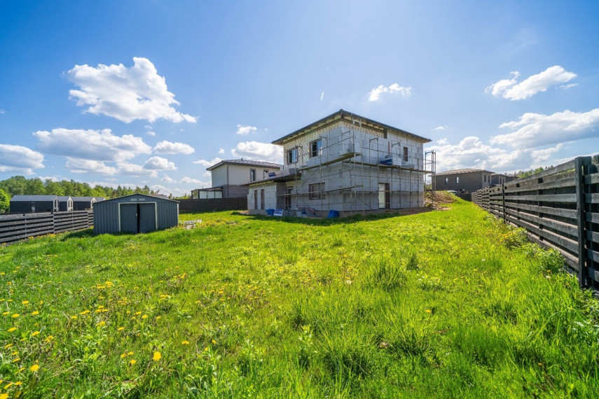 Parduodamas namas Raudonikių g., Didžiosios Riešės mstl., Vilniaus r. sav., 213 m2 ploto, 2 aukštai 10