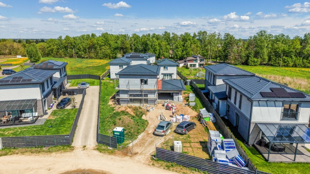 Parduodamas namas Raudonikių g., Didžiosios Riešės mstl., Vilniaus r. sav., 213 m2 ploto, 2 aukštai 27