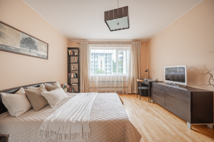 Parduodamas butas Lazdynėlių g., Vilniaus m., Vilniaus m. sav., 66.42 m2 ploto, 2 kambariai 12