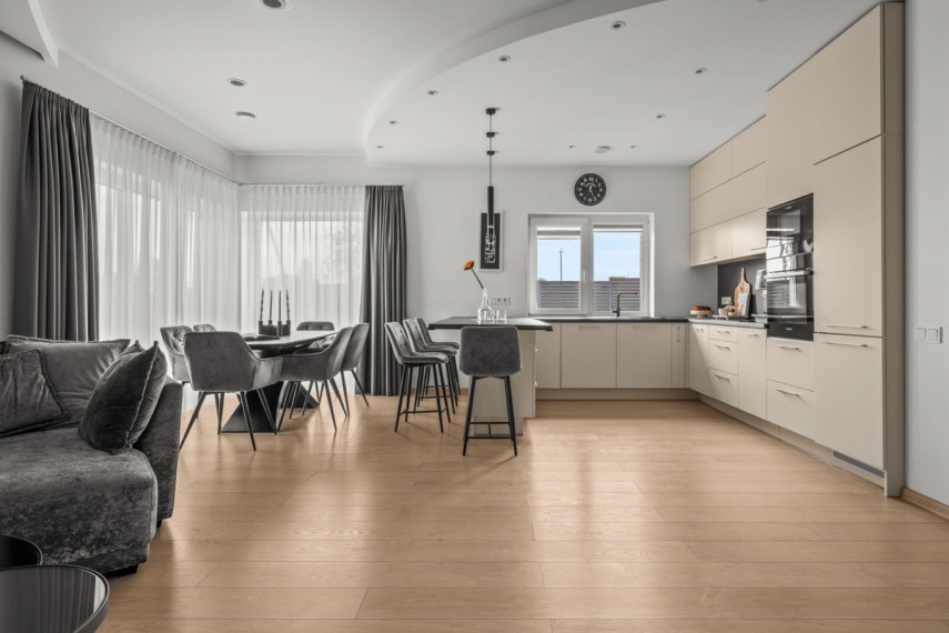 Parduodamas namas Trakų m., Trakų r. sav., 190.95 m2 ploto, 2 aukštai 2