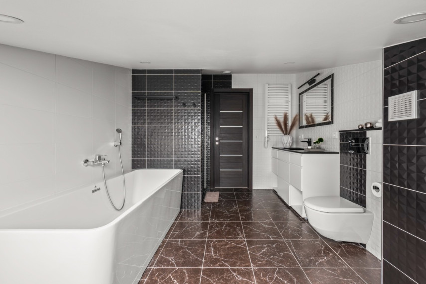 Parduodamas namas Trakų m., Trakų r. sav., 190.95 m2 ploto, 2 aukštai 35