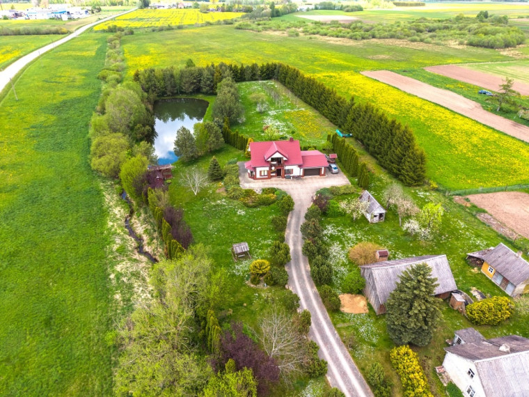 Parduodamas namas Dionizo Poškos g., Žemalės k., Mažeikių r. sav., 171.76 m2 ploto, 2 aukštai 22