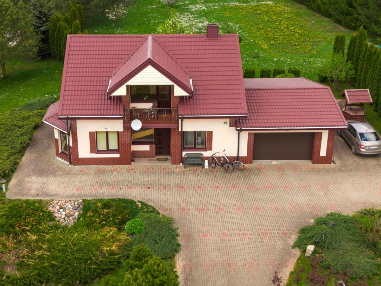 Parduodamas namas Dionizo Poškos g., Žemalės k., Mažeikių r. sav., 171.76 m2 ploto, 2 aukštai 24