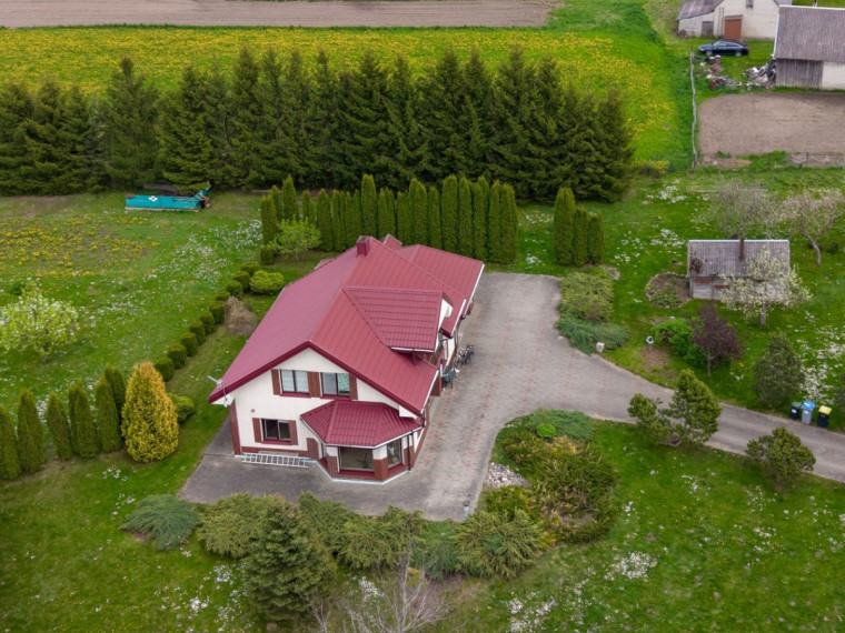 Parduodamas namas Dionizo Poškos g., Žemalės k., Mažeikių r. sav., 171.76 m2 ploto, 2 aukštai 25