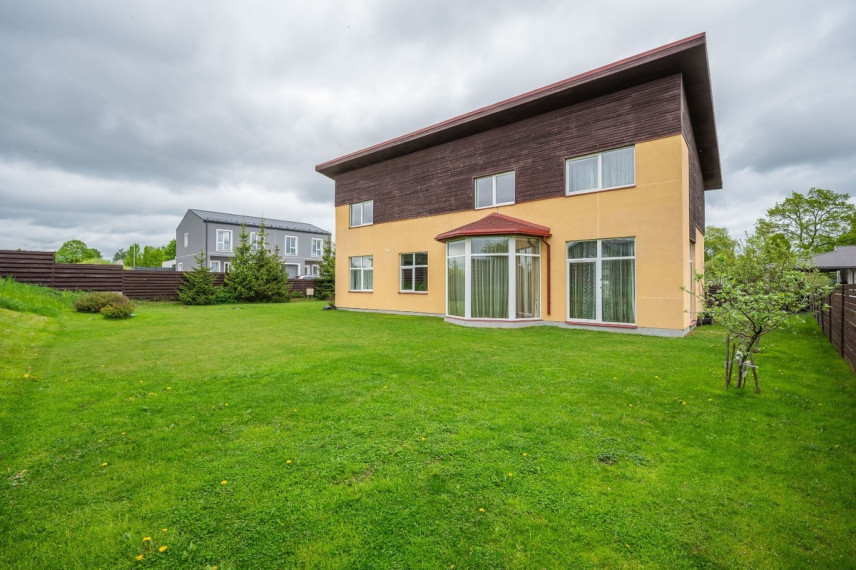 Parduodamas namas Ąžuolų g., Klevinės k., Vilniaus r. sav., 275.25 m2 ploto, 2 aukštai 26
