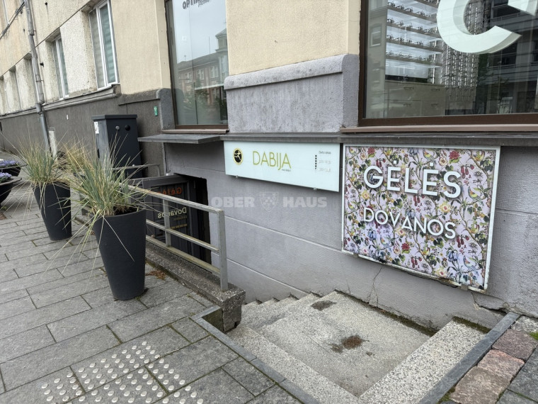 Parduodamos administracinės, gamybinės, kitos paskirties, sandėliavimo patalpos Vilniaus g., Centras, Šiaulių m., Šiaulių m. sav., 93.53 m2 ploto 1