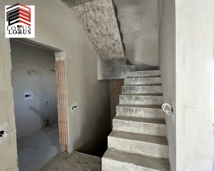 Parduodamas namas Liepų al., Vėliučionių k., Vilniaus r. sav., 273 m2 ploto, 2 aukštai 15