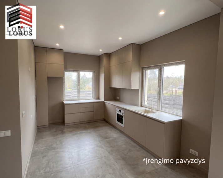 Parduodamas namas Liepų al., Vėliučionių k., Vilniaus r. sav., 273 m2 ploto, 2 aukštai 2