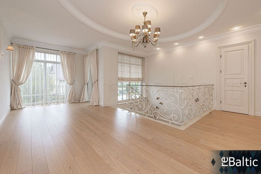 Nuomojamas namas Kregždžių g., Vilniaus m., Vilniaus m. sav., 530 m2 ploto, 2 aukštai 15