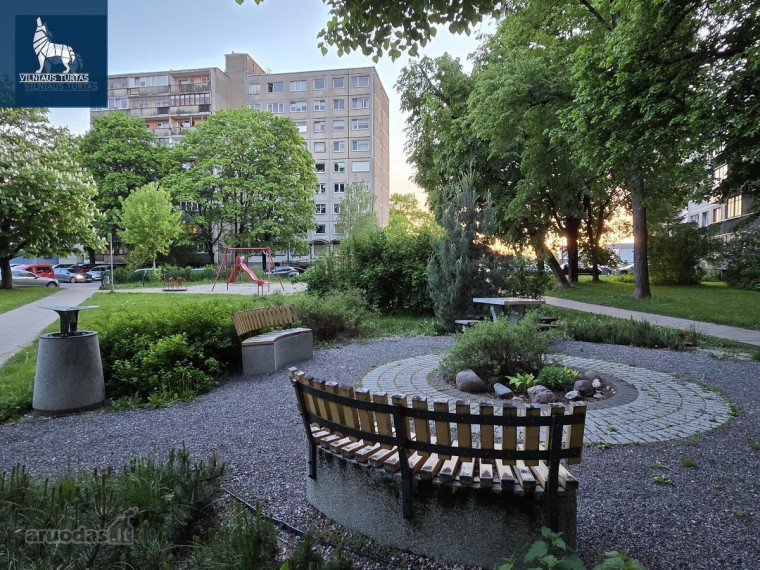 Nuomojamas butas Žirmūnų, Žirmūnai, Vilniaus m., Vilniaus m. sav., 30 m2 ploto, 1 kambariai 4