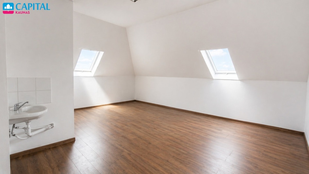 Parduodamas namas Nemuno g., Kauno m., Kauno m. sav., 460.32 m2 ploto, 2 aukštai 12