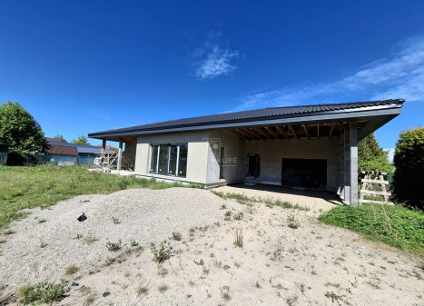 Parduodamas namas Derceklių k., Klaipėdos r. sav., 160 m2 ploto, 1 aukštai Parduodamas namas Derceklių k., Klaipėdos r. sav., 160 m2 ploto, 1 aukštai