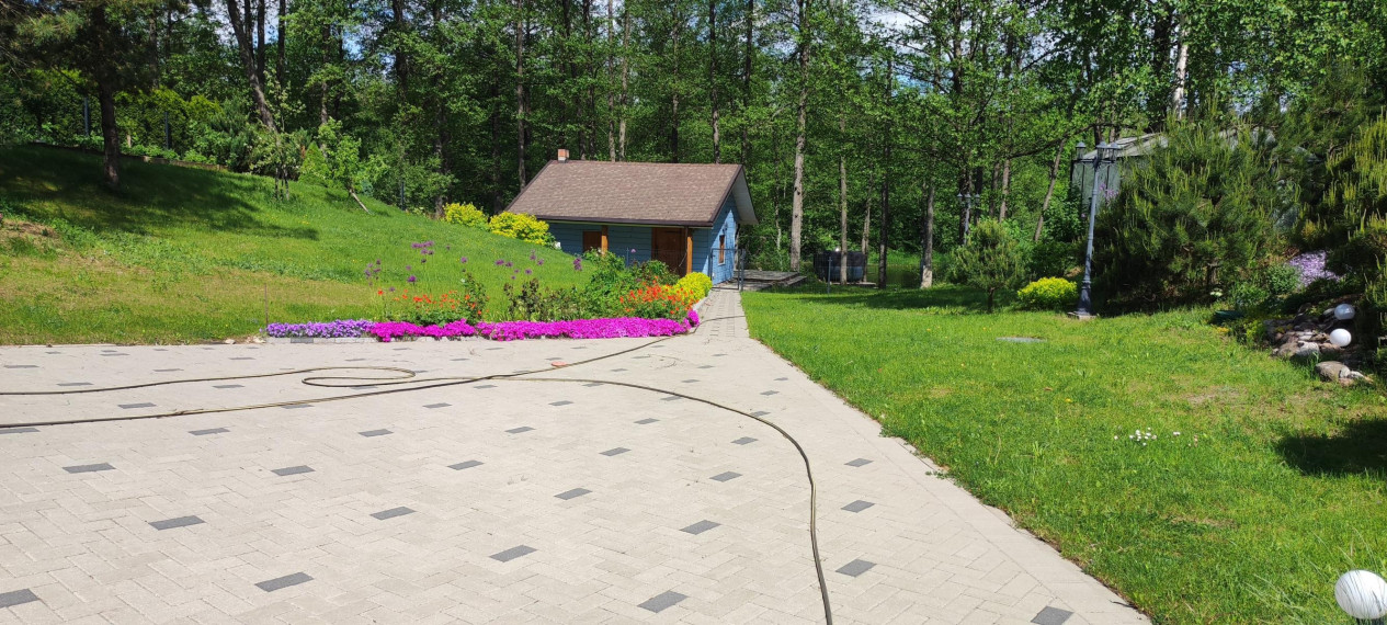 Parduodamas namas Žalioji g., Milioniškės k., Varėnos r. sav., 250.00 m² ploto 7 kambariai 9