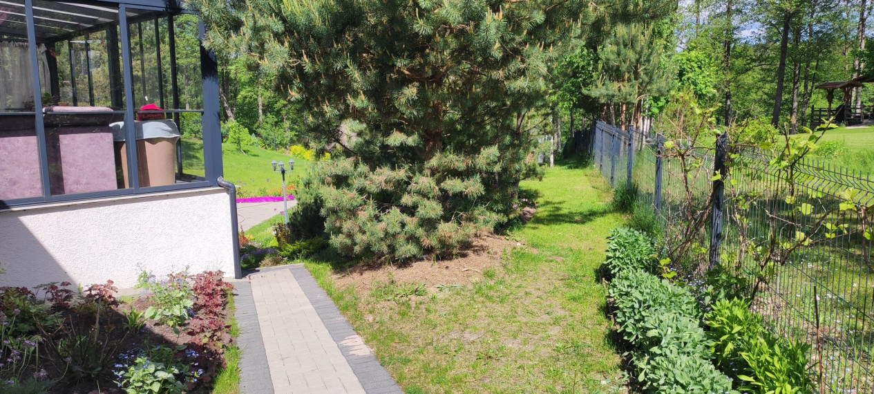 Parduodamas namas Žalioji g., Milioniškės k., Varėnos r. sav., 250.00 m² ploto 7 kambariai 10