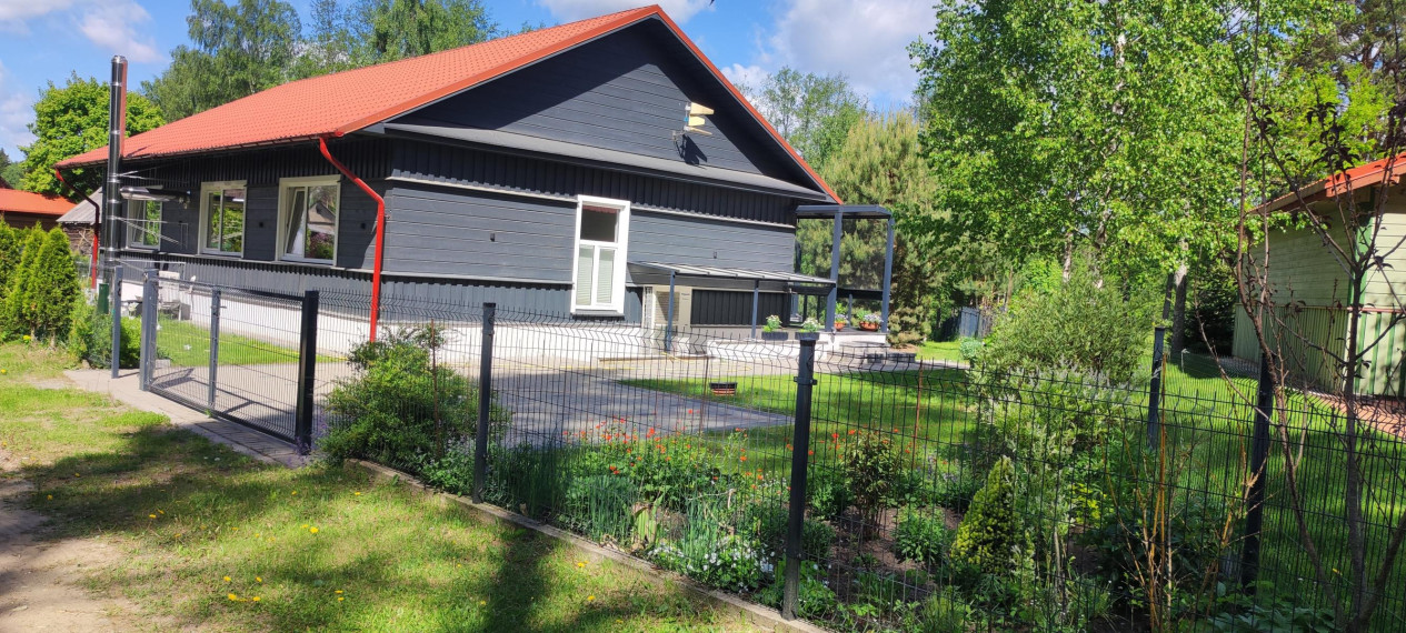 Parduodamas namas Žalioji g., Milioniškės k., Varėnos r. sav., 250.00 m² ploto 7 kambariai 11