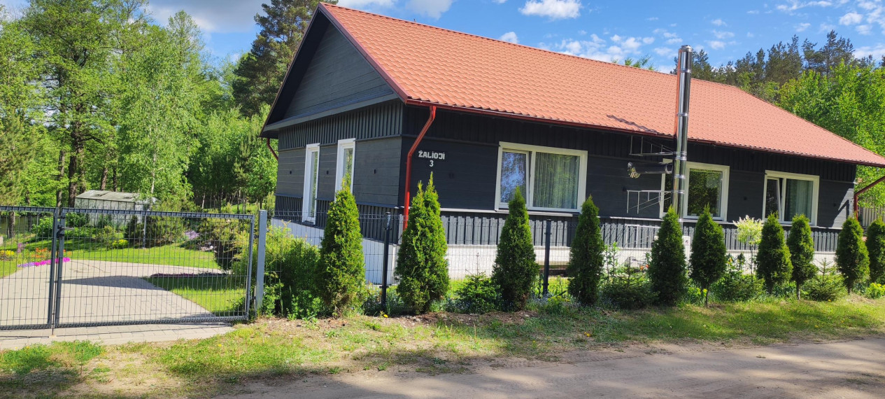 Parduodamas namas Žalioji g., Milioniškės k., Varėnos r. sav., 250.00 m² ploto 7 kambariai 12