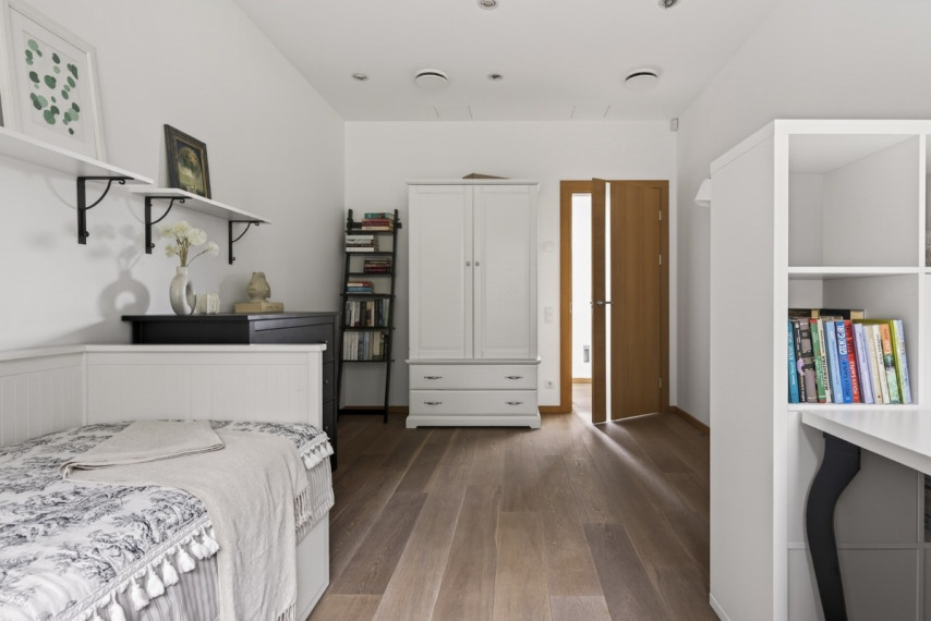 Parduodamas namas Neries Kilpų g., Verkšionių k., Vilniaus r. sav., 247.5 m2 ploto, 1 aukštai 25
