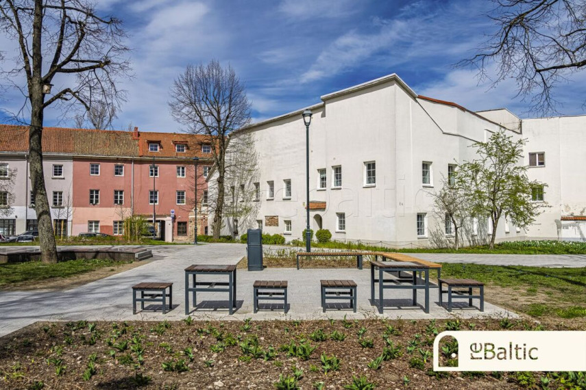 Parduodamas butas Visų Šventųjų g., Vilniaus m., Vilniaus m. sav., 310 m2 ploto, 5 kambariai 24