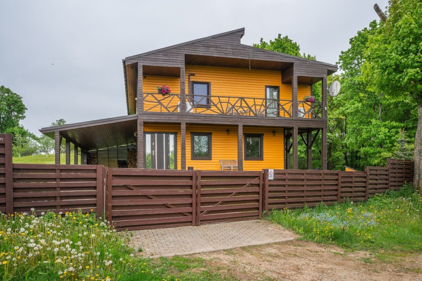 Parduodamas namas Karališkių k., Anykščių r. sav., 156 m2 ploto, 2 aukštai 3